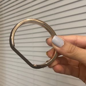 Hair tie bracelet in gold